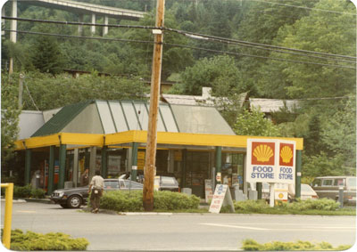 Shell Service Station