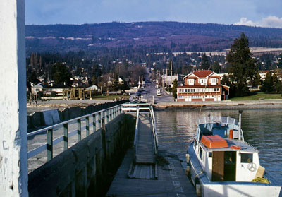 Dundarave Pier Looking North