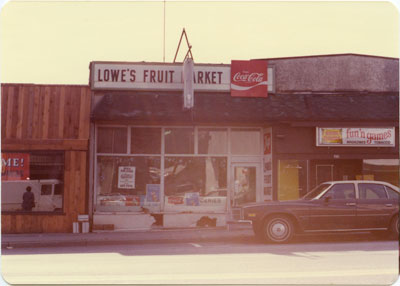 Lowe's Fruit Market