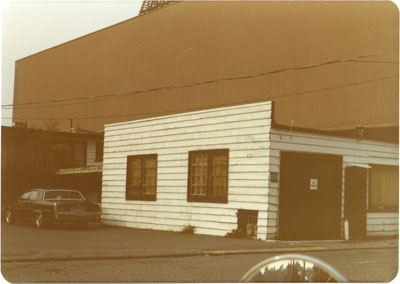 Buildings, 1400 block Clyde Avenue