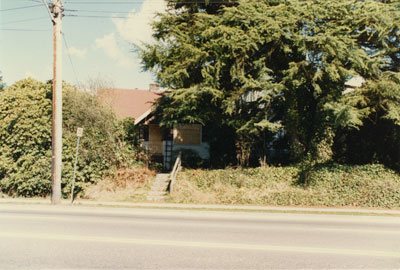 House on North Side of Marine Drive