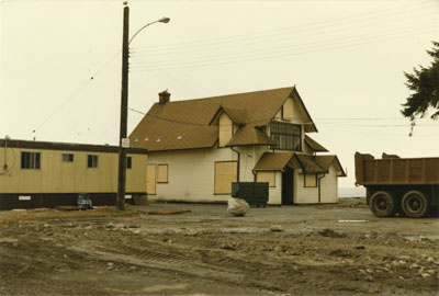 Bus Depot building at the foot of 14th Street