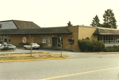 Royal Bank branch at 16th and Marine Drive