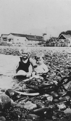 Ambleside Beach