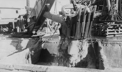 Lions Gate Bridge Construction