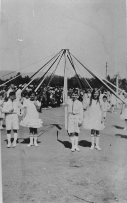 Maypole Dancing