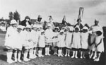 Dundarave School Maypole Dancing Team