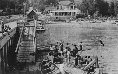 Dundarave Pier