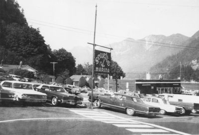 Sewell's Marina at Horseshoe Bay