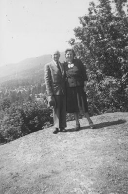 Jim and Jean in Leyland Park