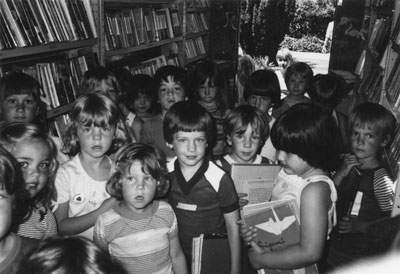 West Vancouver Memorial Library Bookmobile & Patrons