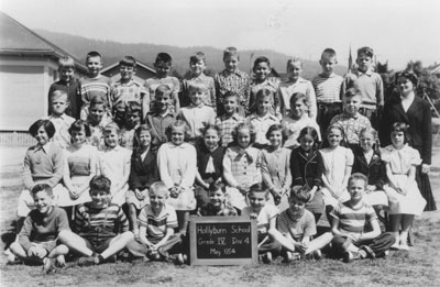 Hollyburn School Grade IV Class (1954)