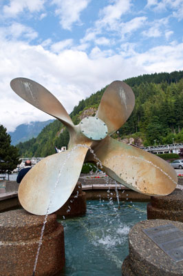 Propeller Fountain in Horseshoe Bay