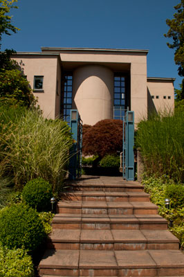 House on Inglewood Avenue