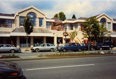 Shops in Dundarave Village