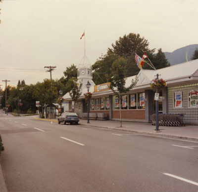 Stong's Grocery Store in Dundarave