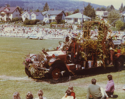 May Day Parade at Ambleside Park