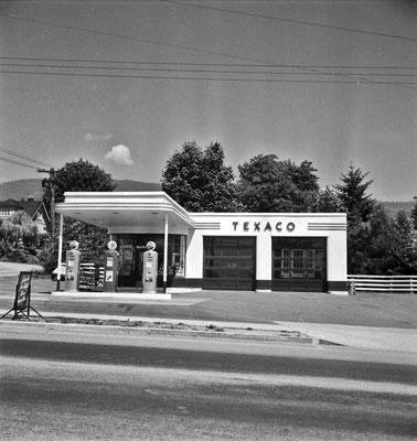 Texaco Station at 18th & Marine