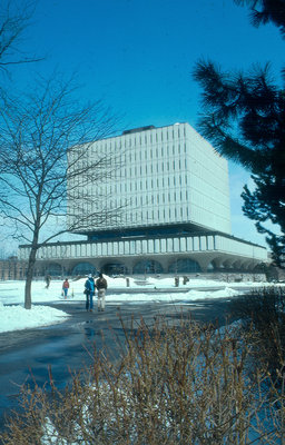 University of Waterloo, Dana Porter Library