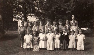 Erb Street Mennonite Church Summer Bible School 1943 Class