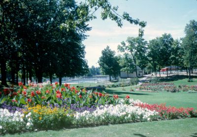 Victorian Gardens and Pool at Waterloo Park