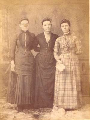 Ella Daniels Rosenberger, Anna Bean Groff and Blanche Bean