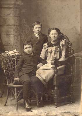 Percy, Edwin and Irene Fry