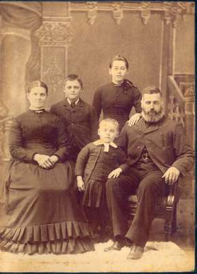 Henry K. Snyder Family, Waterloo, Ontario