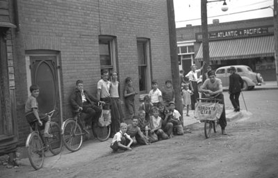 Toronto Star Carriers, c.1937