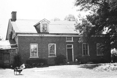 Tweedie Farm House, 1975