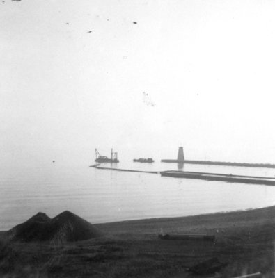 Whitby Harbour, 1953