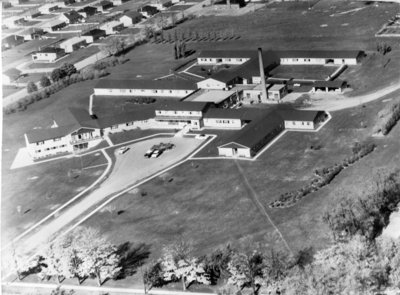 632 Dundas Street West, c. 1957