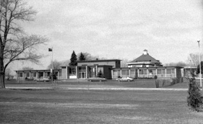 900 Gordon Street, April 1976