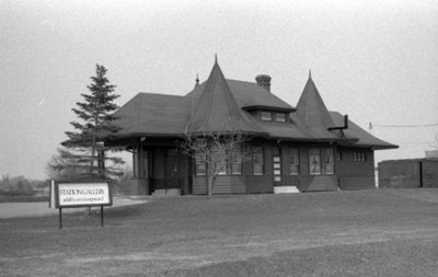 Station Gallery, April 1976