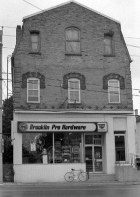 58 Baldwin Street, April 1976