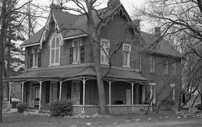 552 Dundas Street East, April 1974