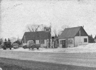 The Wagon Wheel Restaurant and Gas Station, c.1950