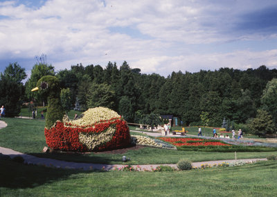 Cullen Gardens and Miniature Village