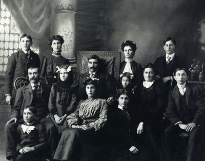 The Hewson Family, c.1900