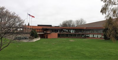 Whitby Town Hall (575 Rossland Road East)