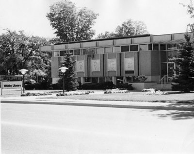 Whitby Public Library, 405 Dundas St. W.