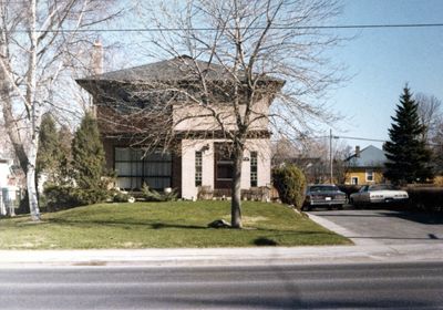 House on Dundas Street