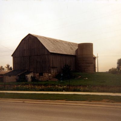 Barn behind DX Station in Whitby