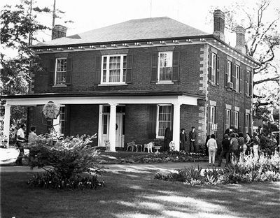 Filming of 'Whiteoaks of Jalna' at Inverlynn