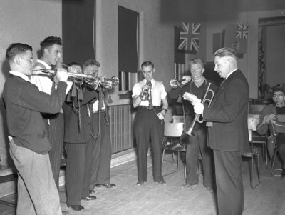 Eric Clarke's Bugle Band, 1947