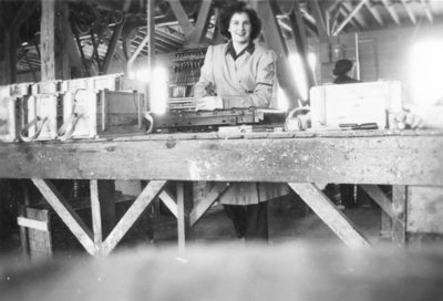 Doreen Gellich at Brunton Lumber Company, c.1942