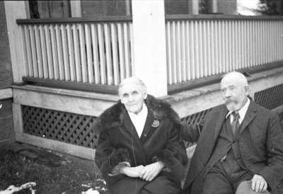 Thomas and Sarah Hawes