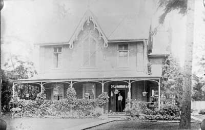 Residence of W.D. Dykes, c.1920