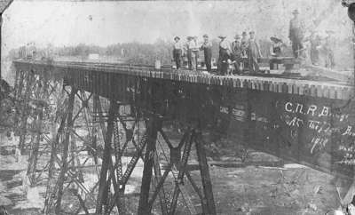 Construction of Canadian Northern Railway Bridge over Devil's Den