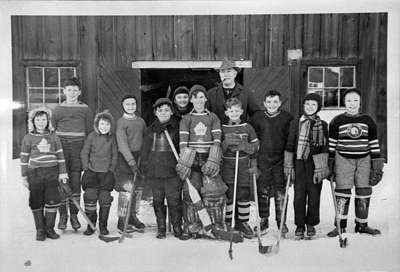 Town Line Pee Wee Hockey Team, 1948